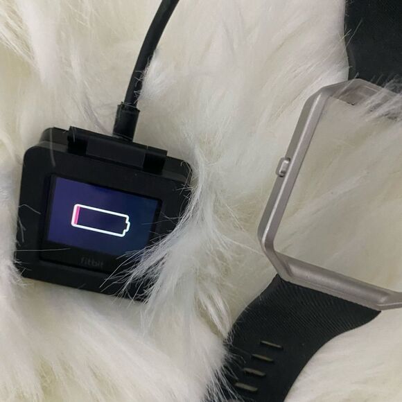 𝅺FITBIT Blaze Smart Watch - Picture 14 of 16